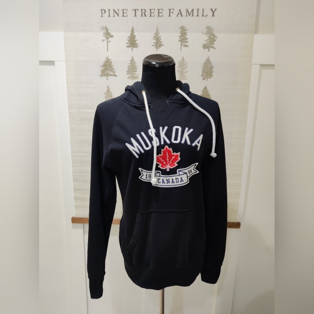 Campus Crew Muskoka Canada Hoodie Graphic Sweatshirt - Large